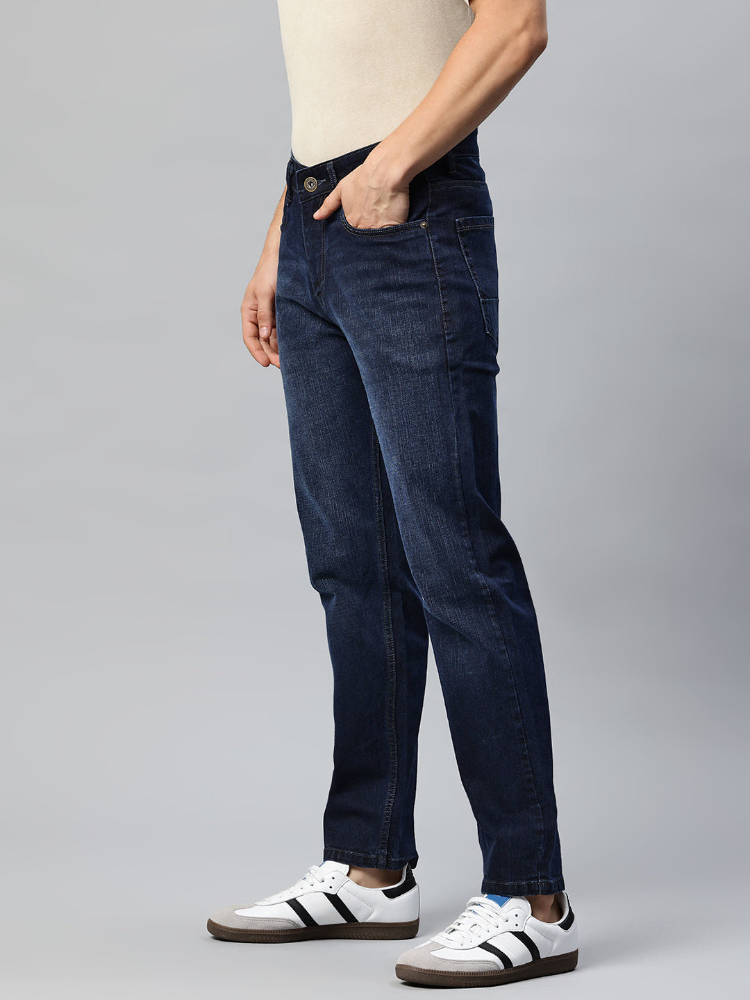 Men Blue Relaxed Fit Stretchable Jeans