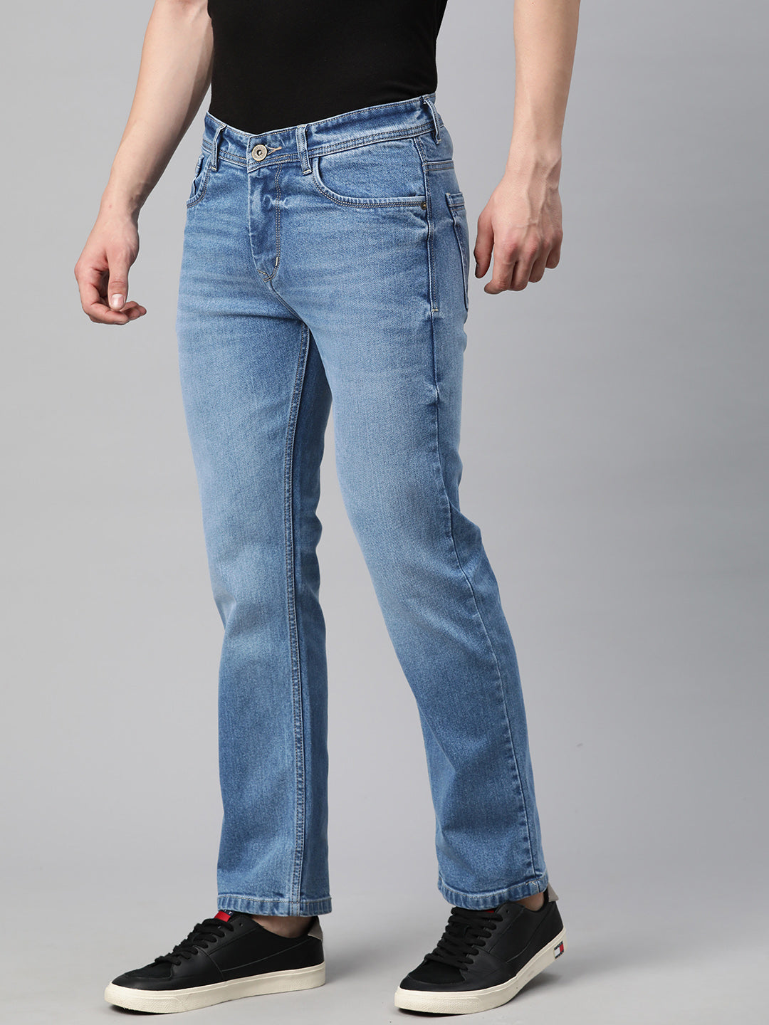 Men Blue Mid Rise Regular Fit Light Fade Stretchable Cotton Jeans