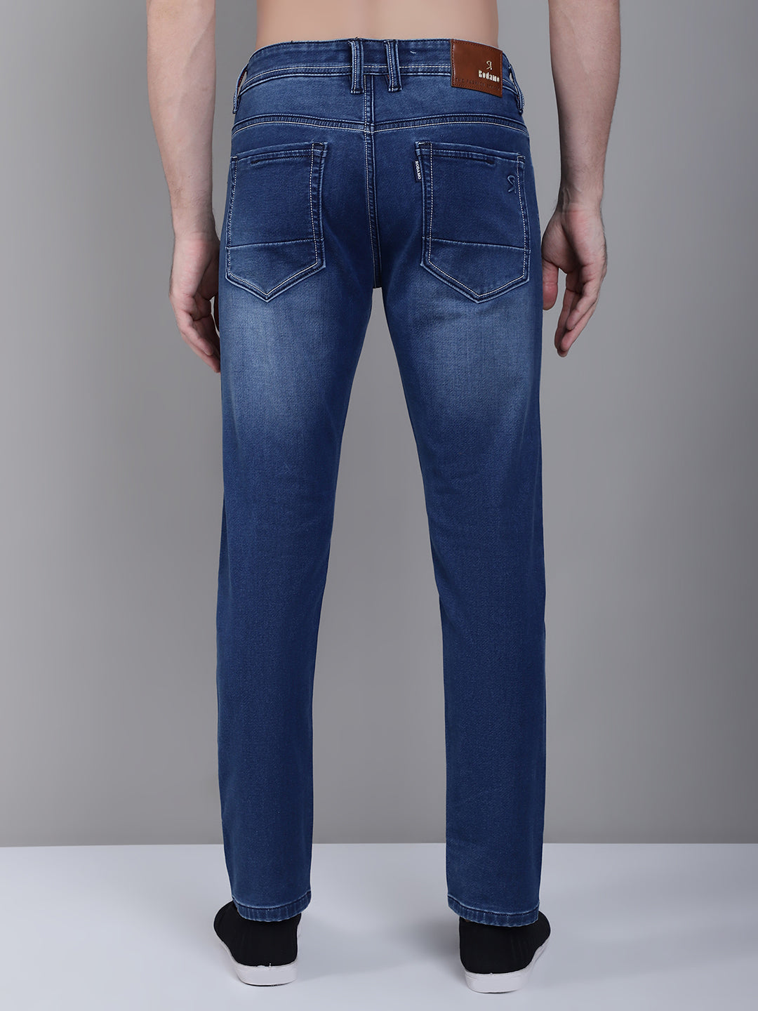Men Blue Mid Rise Slim Fit Light Fade Stretchable Cotton Jeans