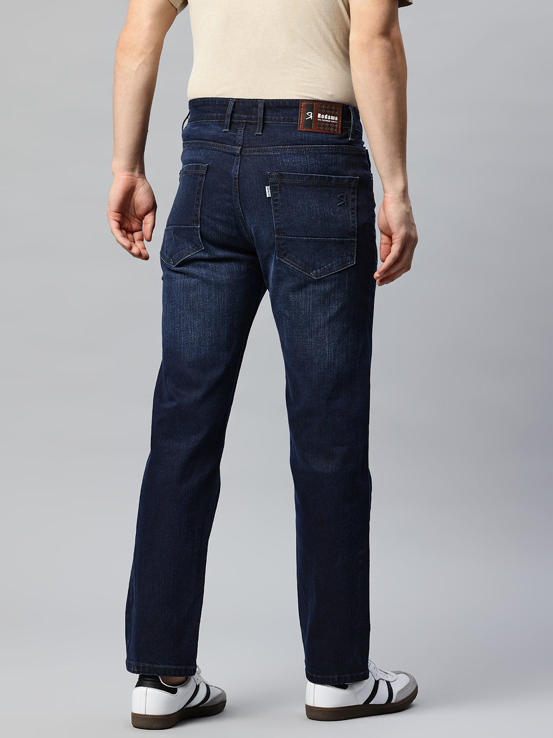 Men Blue Relaxed Fit Stretchable Jeans