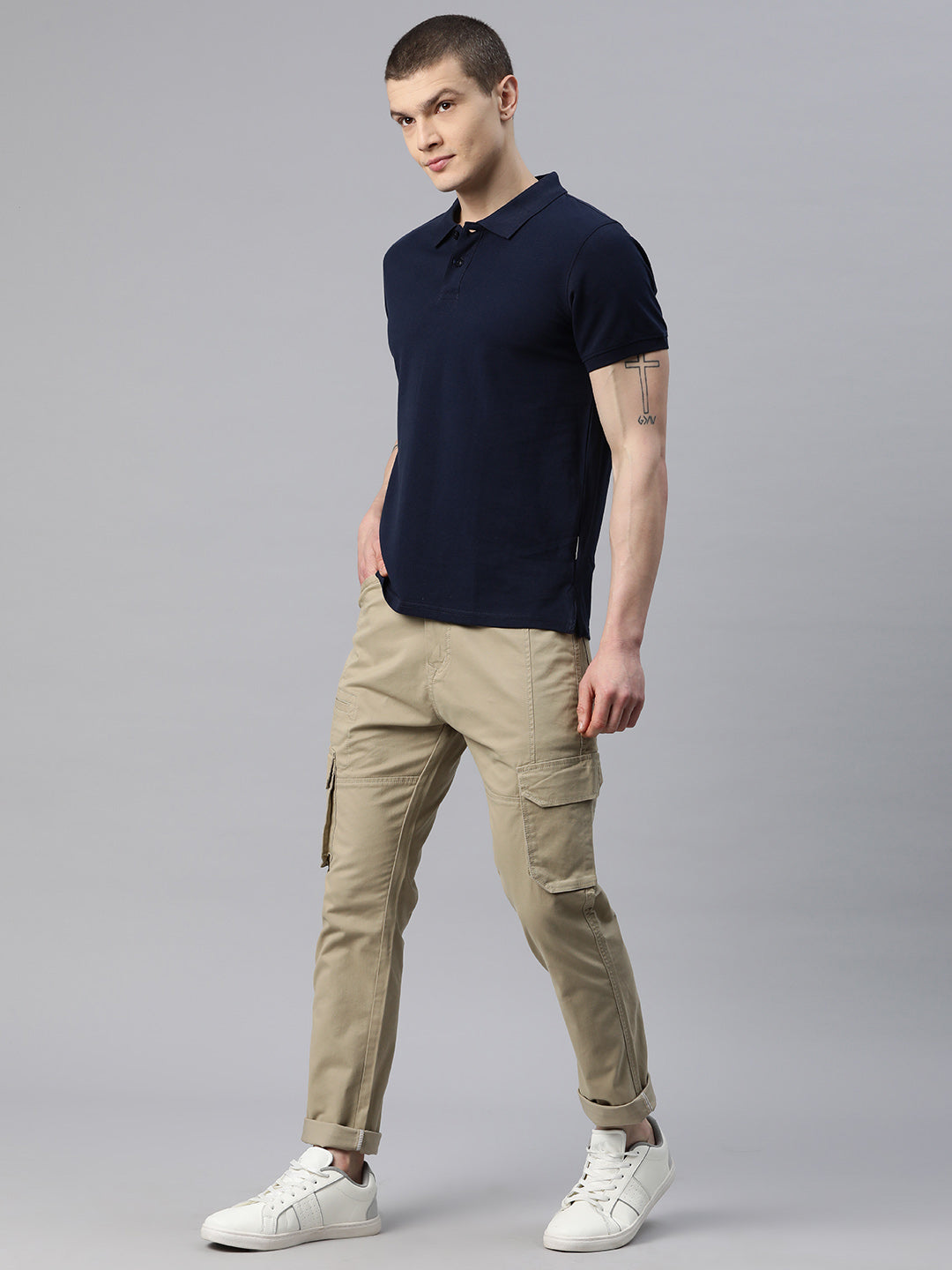 Men Khaki Slim Fit Cargo Trousers