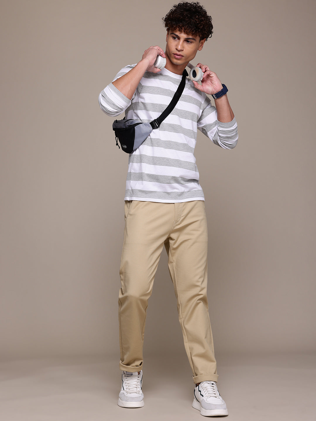 Men Khaki Relaxed Fit Trousers