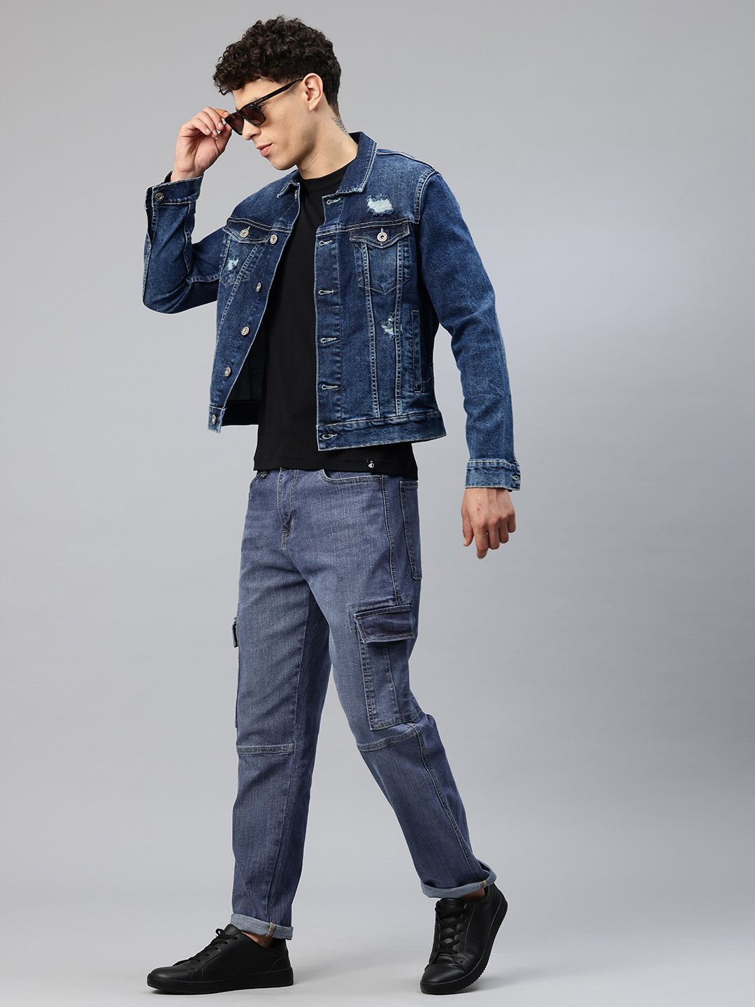 Men Blue Relaxed Fit Stretchable Cargo Jeans