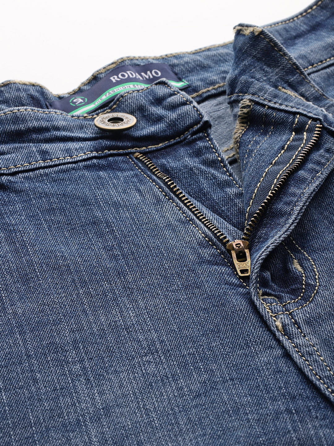 Men Blue Relaxed Fit Stretchable Cargo Jeans