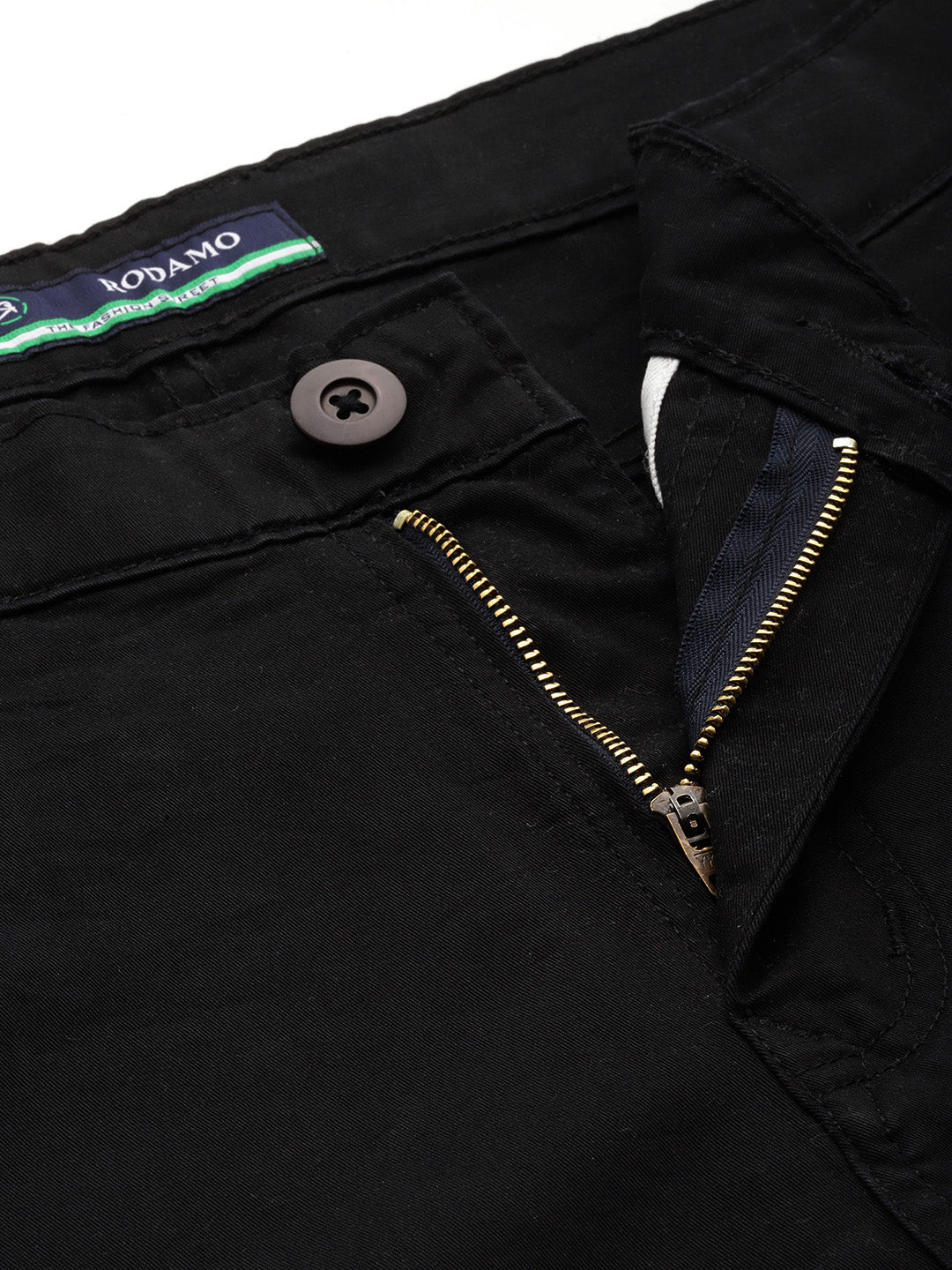 Men Black Relaxed Fit Stretchable Cargo Trousers