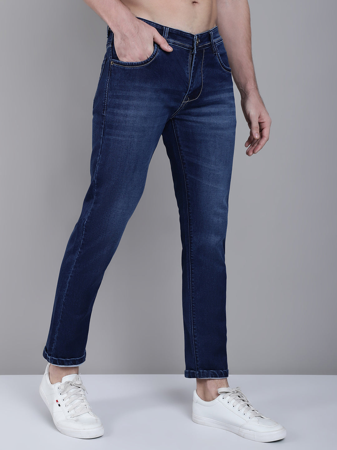 Men Blue Mid Rise Slim Fit Light Fade Stretchable Cotton Jeans