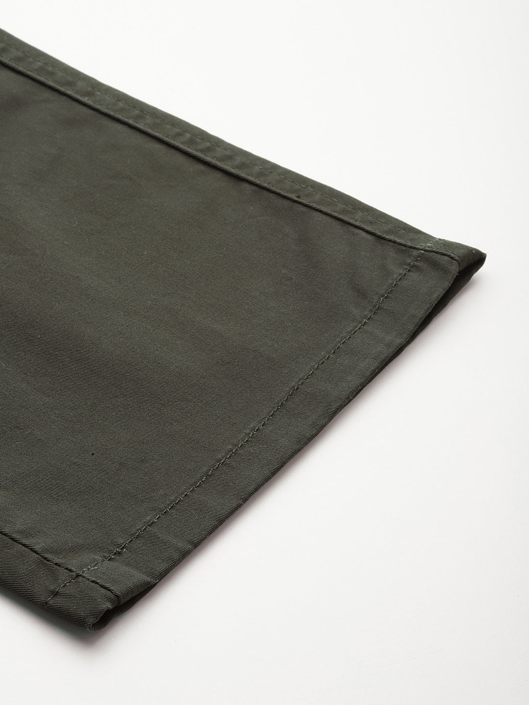 Men Green Relaxed Fit Stretchable Cargo Trousers