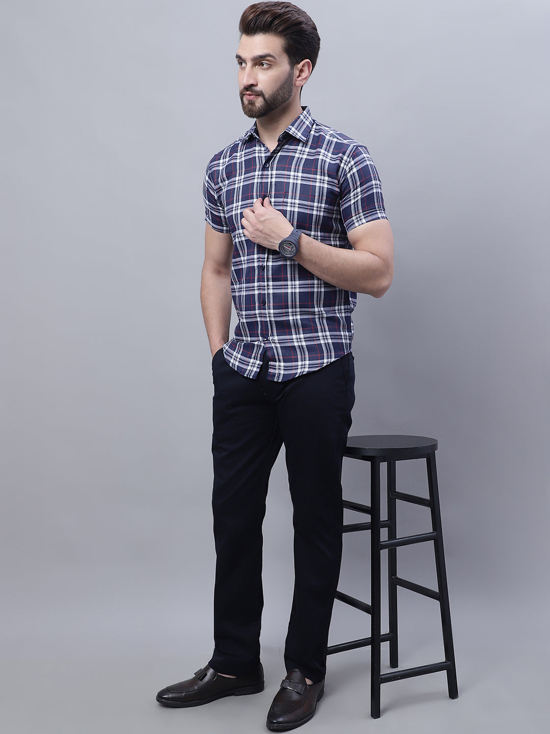 Men Navy Blue Slim Fit Self Design Trousers