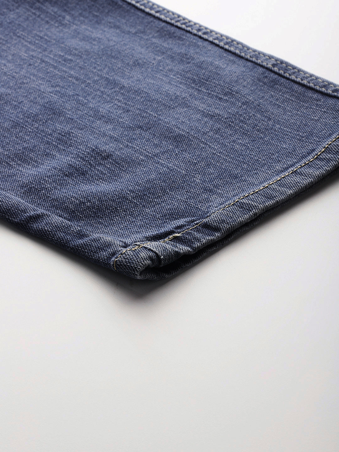 Men Blue Relaxed Fit Stretchable Cargo Jeans