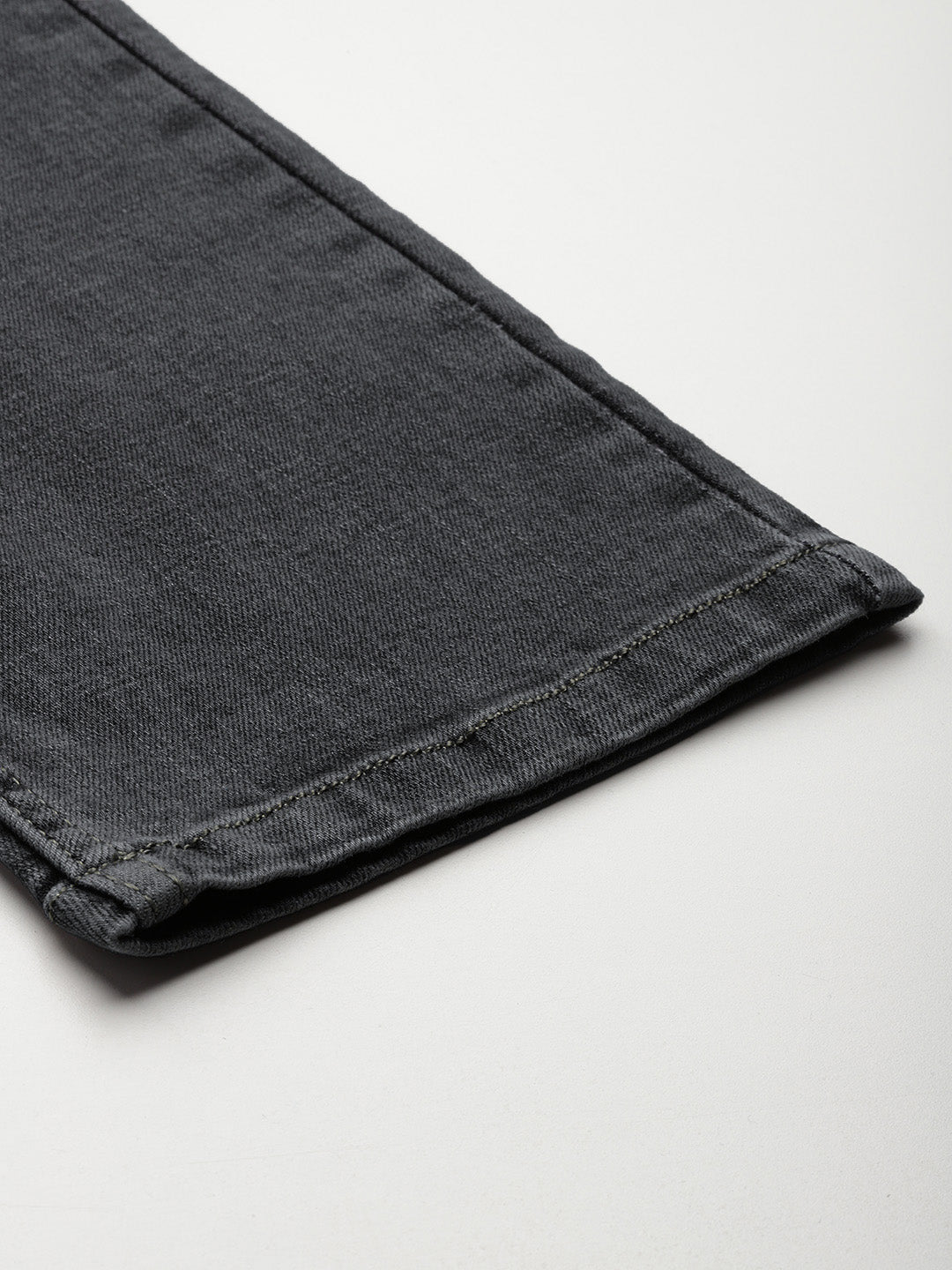 Men Grey Relaxed Fit Stretchable Jeans