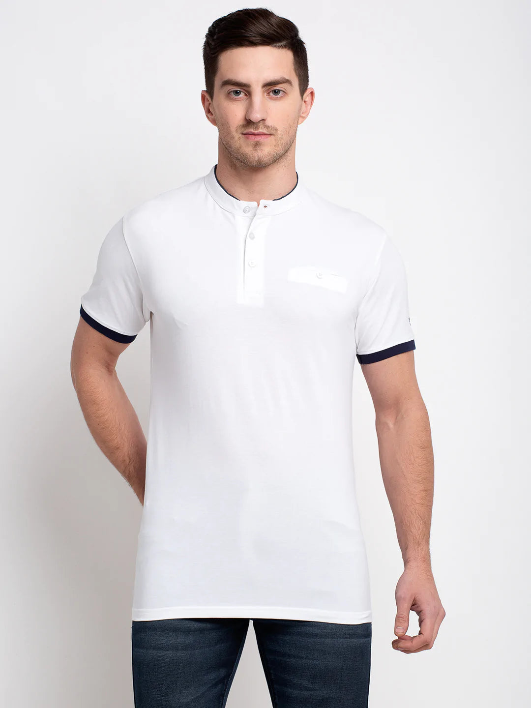 Men White Solid Slim Fit Mandarin Collar T-shirt – Rodamo