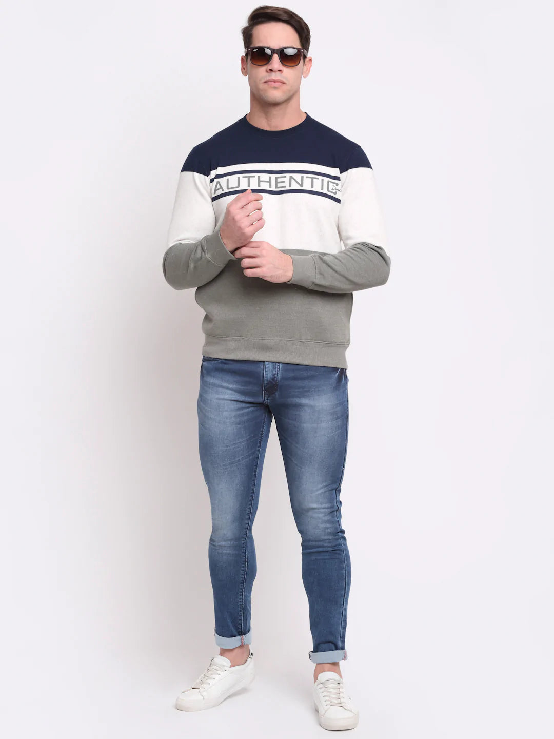 Men Multicoloured Colourblocked Sweatshirt