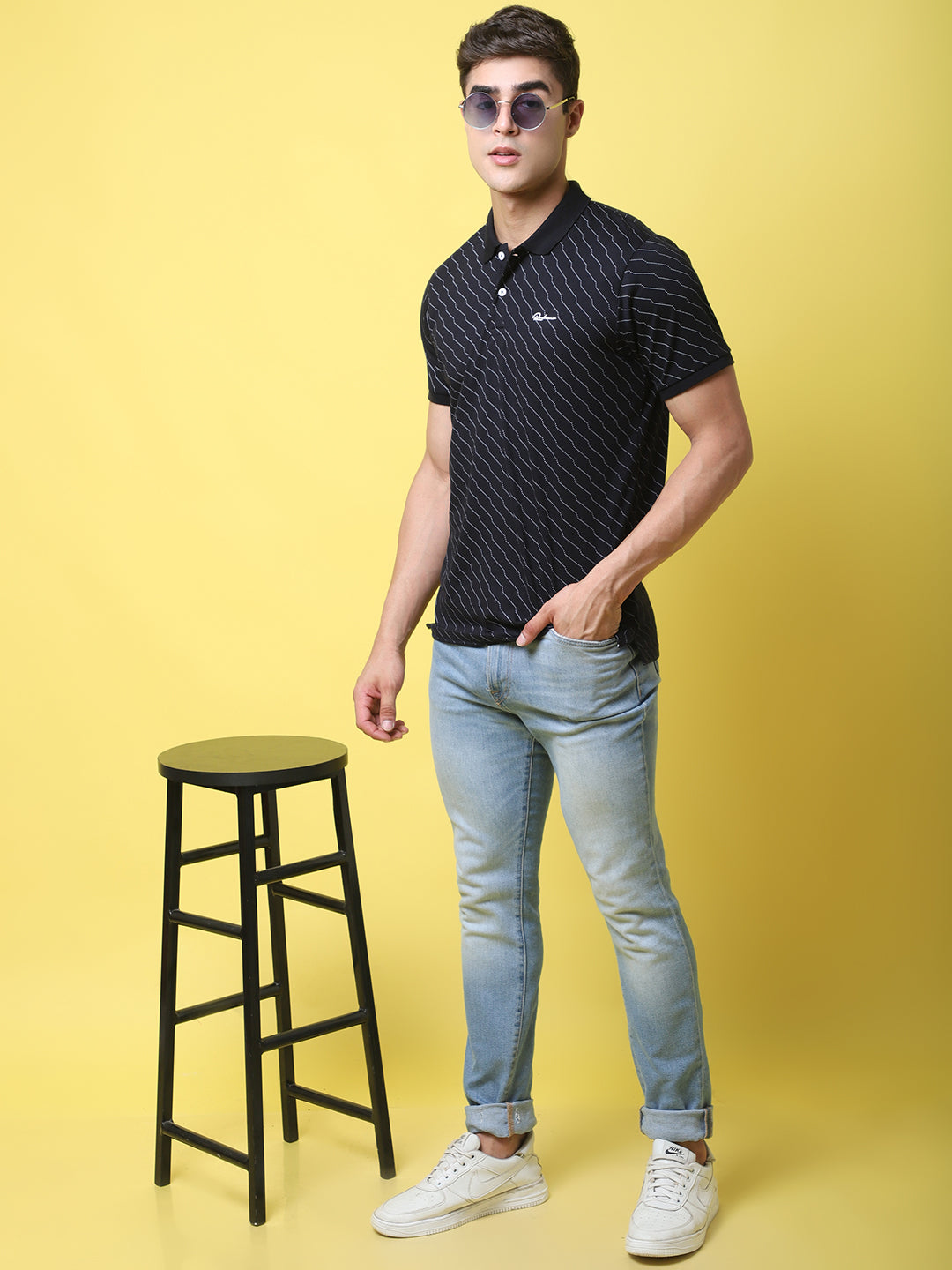 Geometric Printed Polo Collar Cotton Slim Fit T-shirt