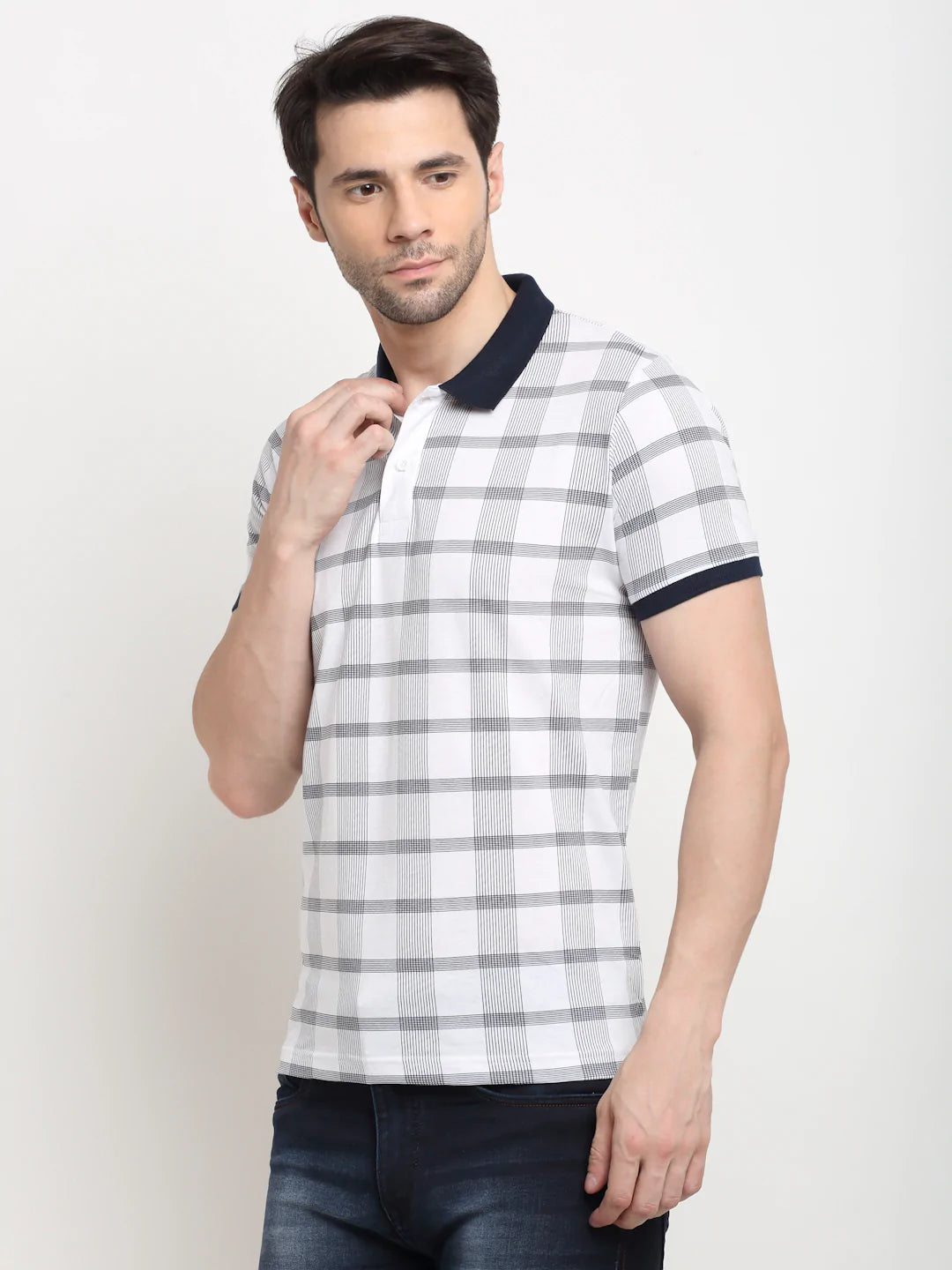 Men White Checked Polo Collar Slim Fit T-shirt
