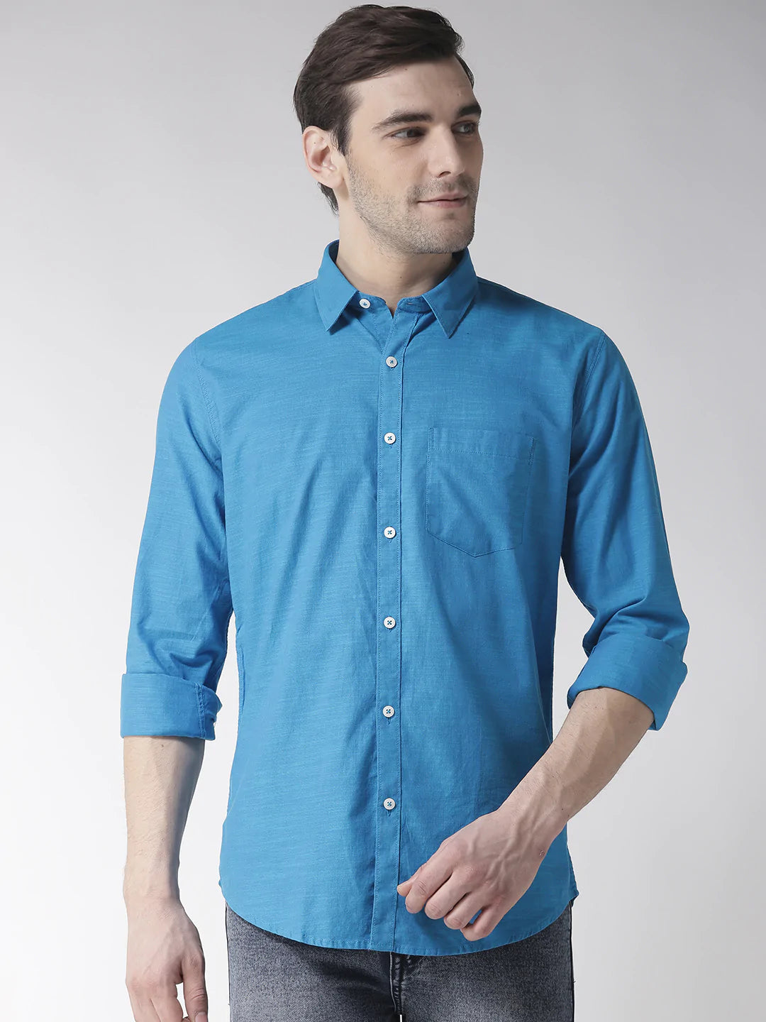 Men Blue Slim Fit Solid Casual Shirt