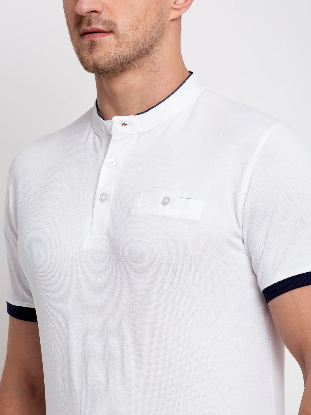 Men White Solid Slim Fit Mandarin Collar T-shirt