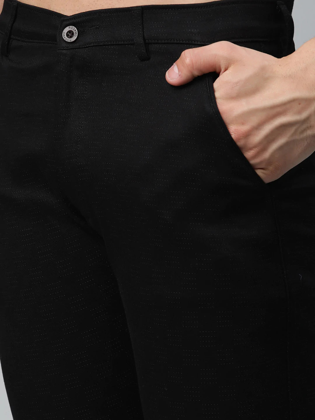 Men Black Solid Slim Fit Mid-Rise Trousers