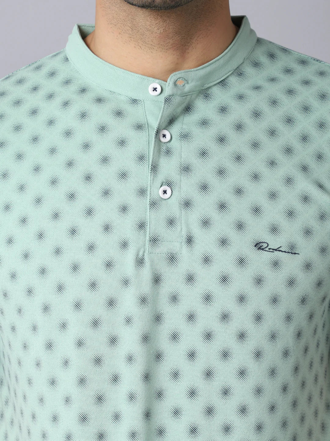 Men Green Printed Henley Collar Slim Fit T-shirt