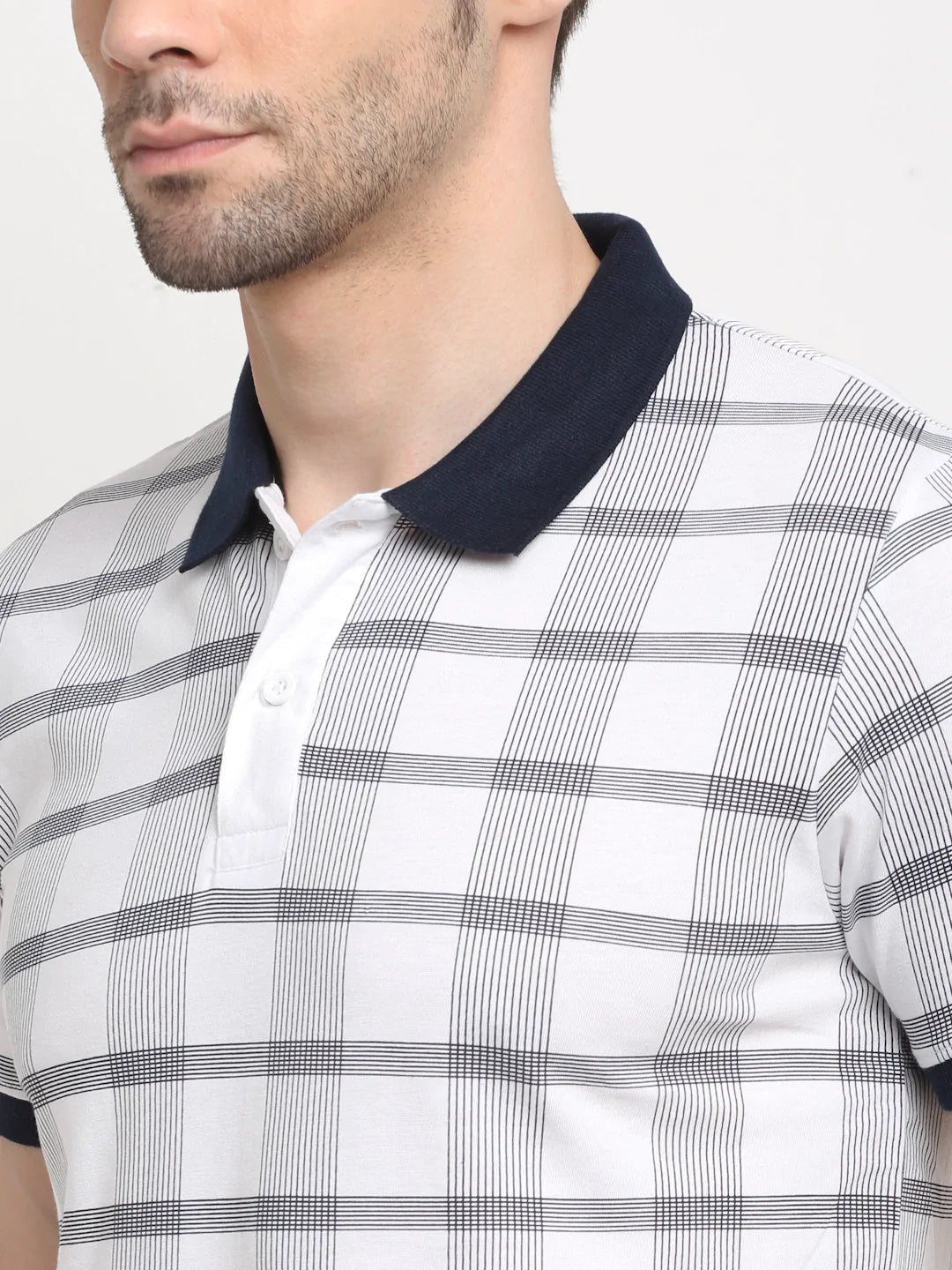 Men White Checked Polo Collar Slim Fit T-shirt