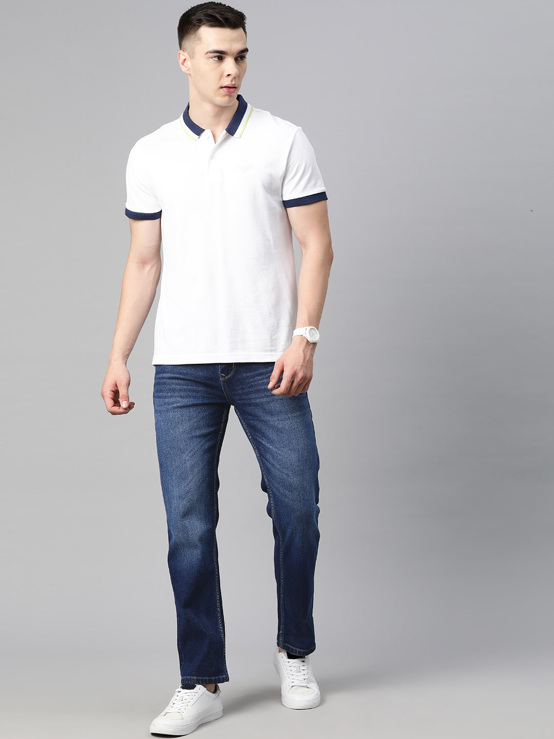 Men Blue Mid Rise Regular Fit Light Fade Stretchable Cotton Jeans