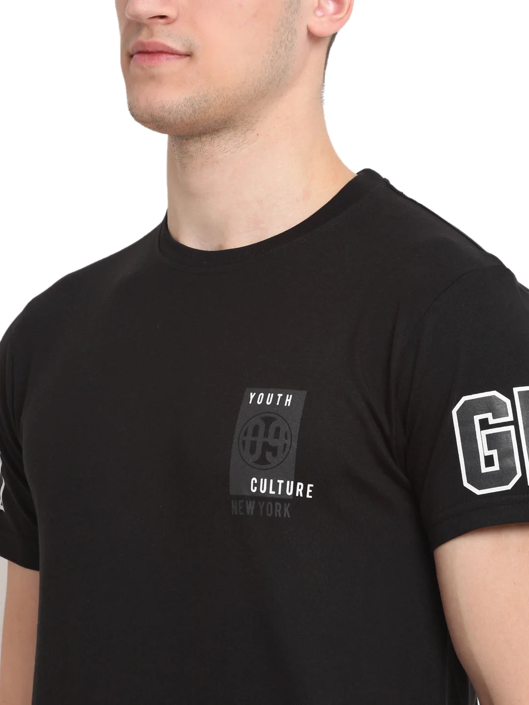 Men Black Typography Printed Slim Fit T-shirt