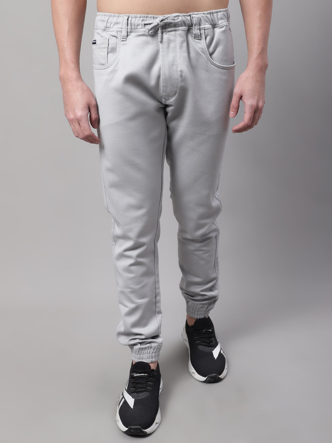 Men Grey Slim Fit Mid Rise Solid Jogger Jeans