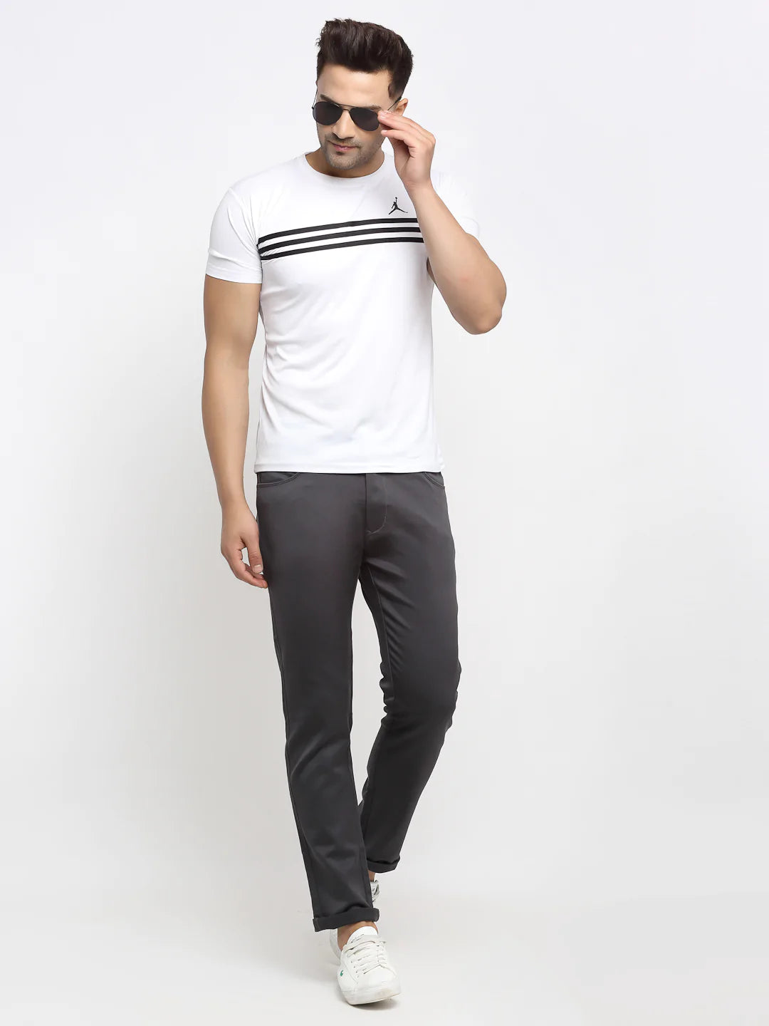 Men Grey Slim Fit Mid-Rise Clean Look Jeans