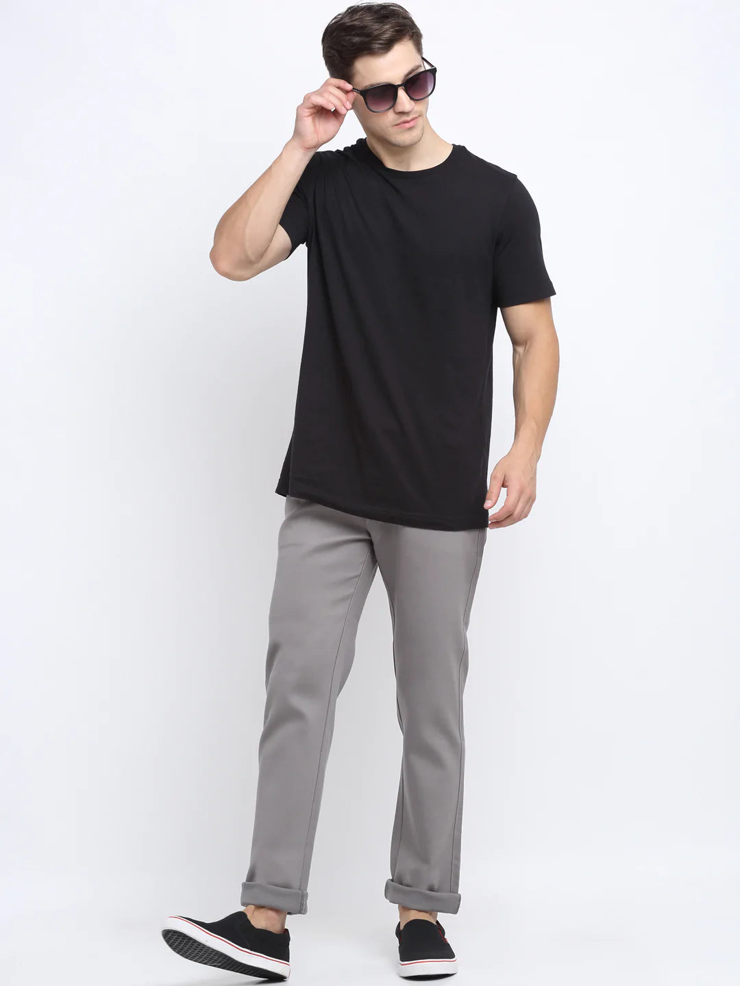 Men Grey Slim Fit Mid-Rise Clean Look Jeans