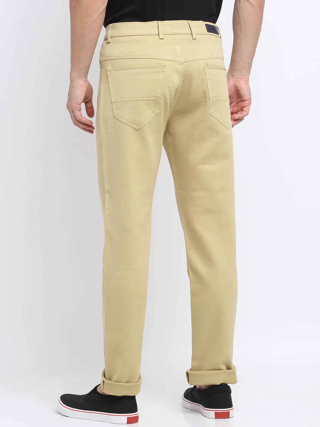 Men Beige Slim Fit Mid-Rise Clean Look Jeans