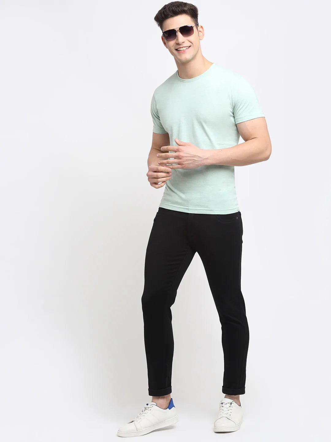 Men Black Solid Slim Fit Stretchable Jeans