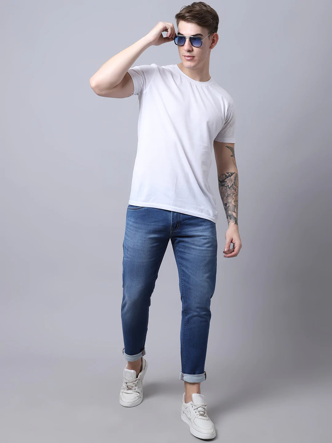 Men Blue Slim Fit Light Fade Jeans