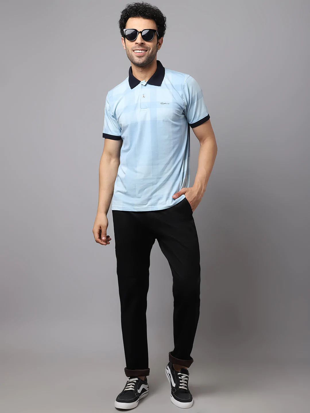 Men Black Solid Slim Fit Chinos Trouser