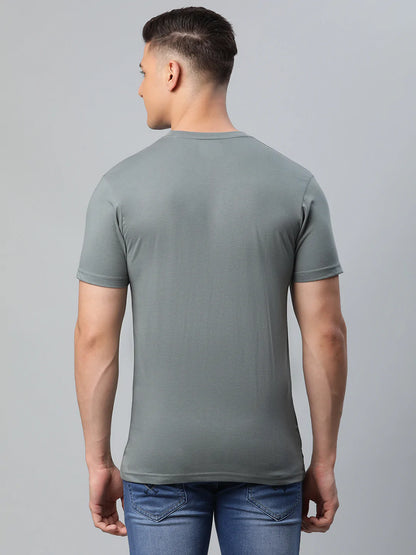 Men Grey Typography Printed Slim Fit T-shirt