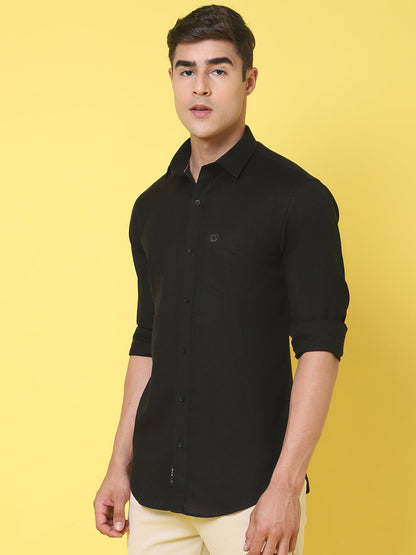 Spread Collar Slim Fit Linen Shirt