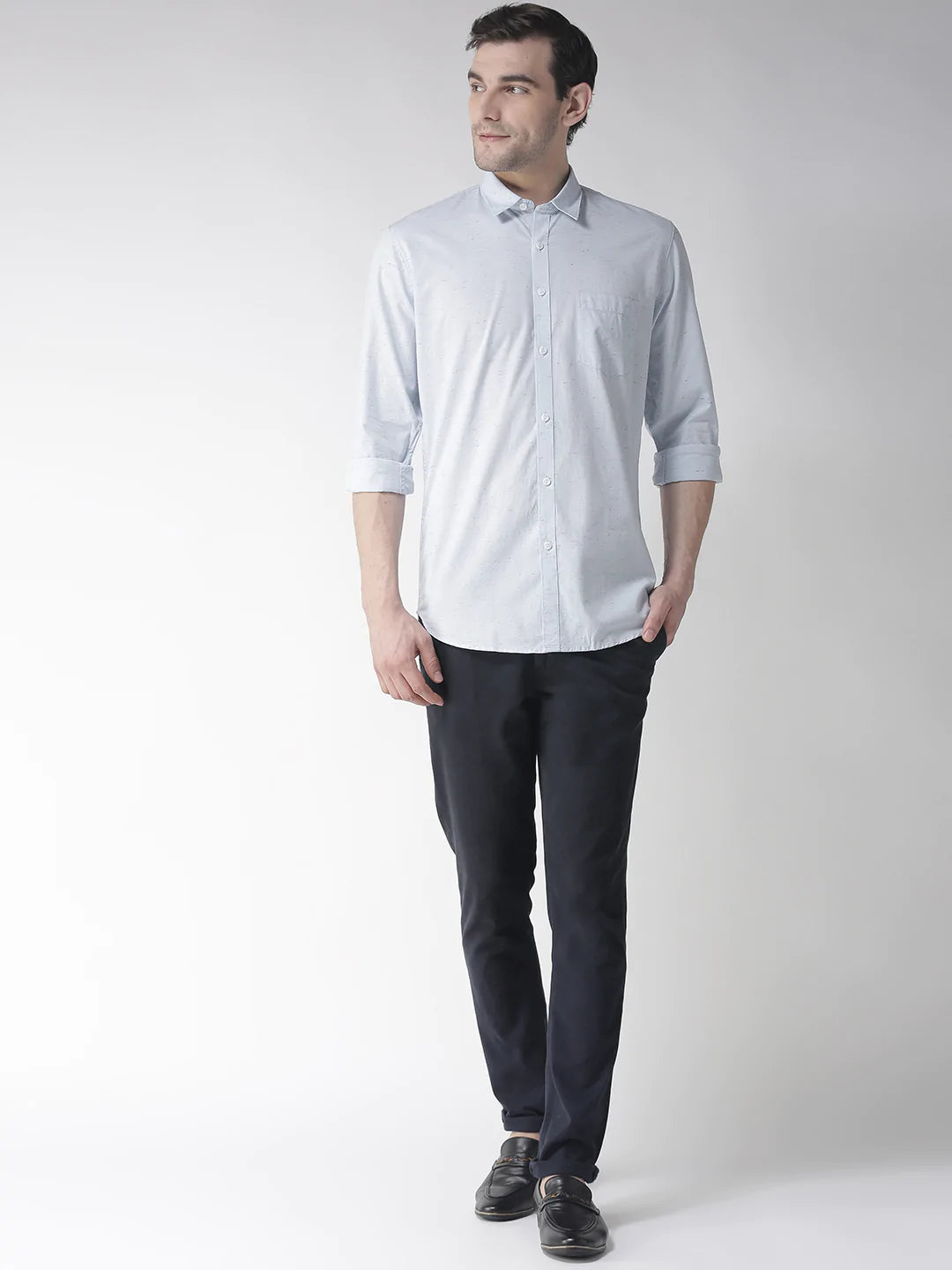 Men Blue Slim Fit Solid Casual Shirt