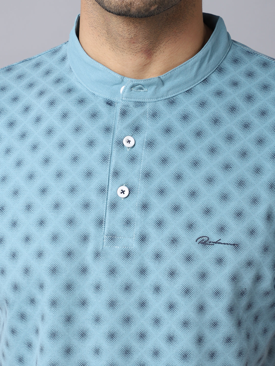Men Blue Printed Mandarin Collar Slim Fit T-shirt